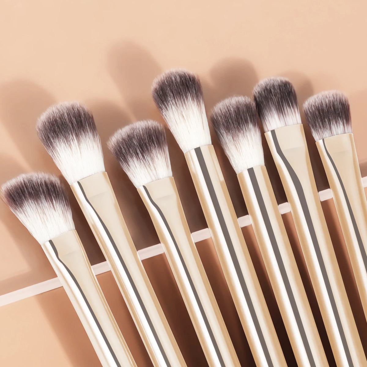 Set de 13 Pinceaux Maquillage Complet - Visage + Yeux + Kabuki + Étui Cadeau